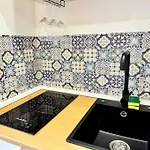 Modern Apartment Near Centro